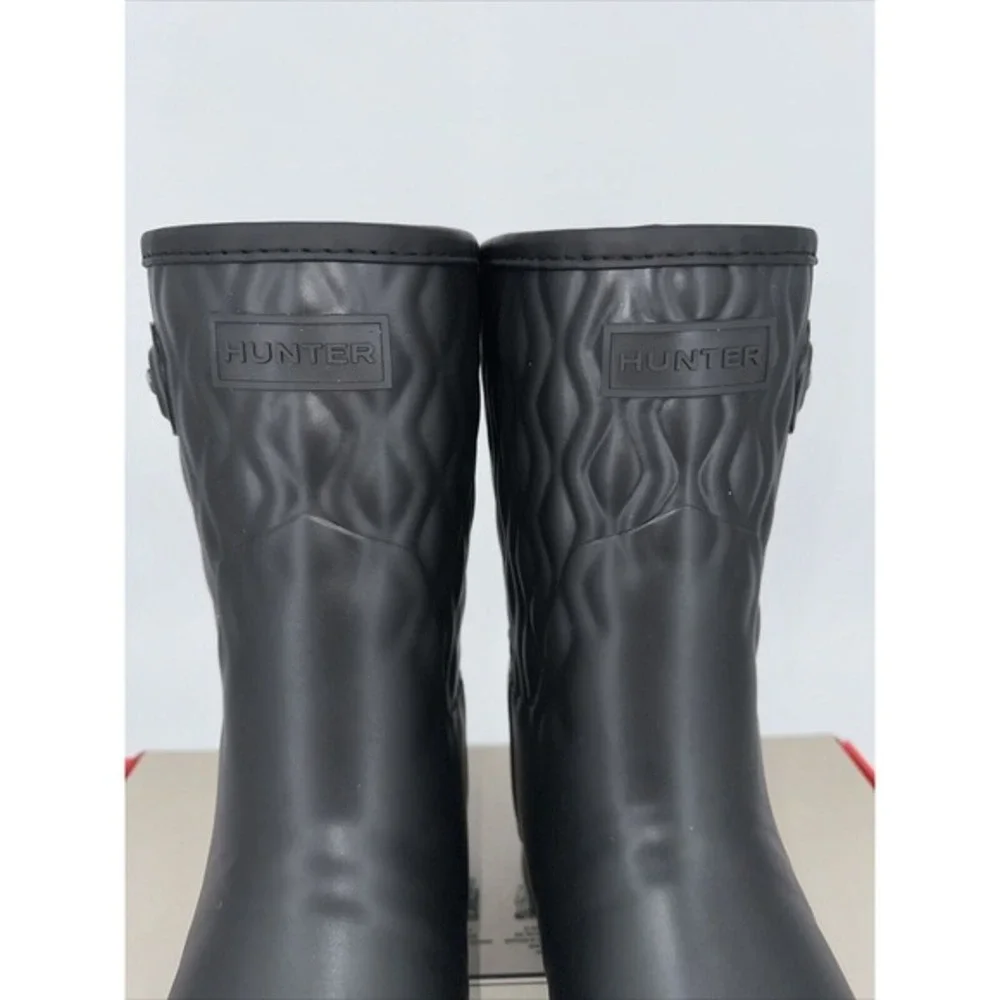 Hunter Original Refined Short Vertical Quilt Black Rain Boots US 8‎ WFS2238RMA